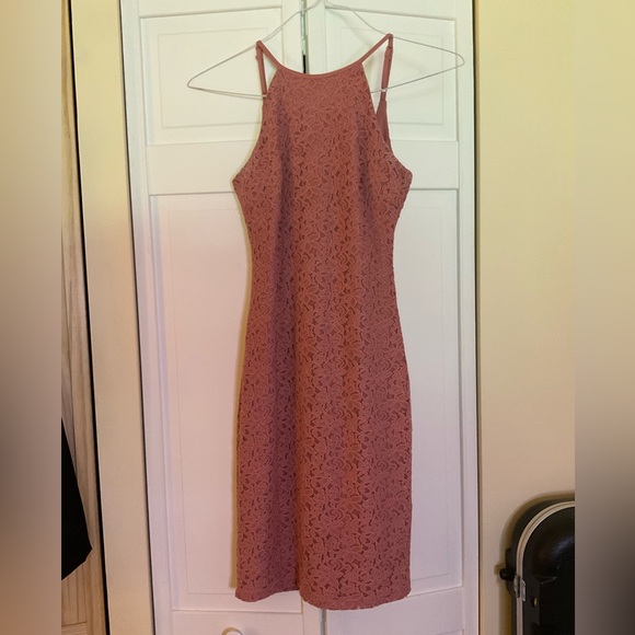 ❌ FINAL B4 RELISTING ❌ LULUS LACE DRESS ~ ROSE COLOR - Picture 1 of 7